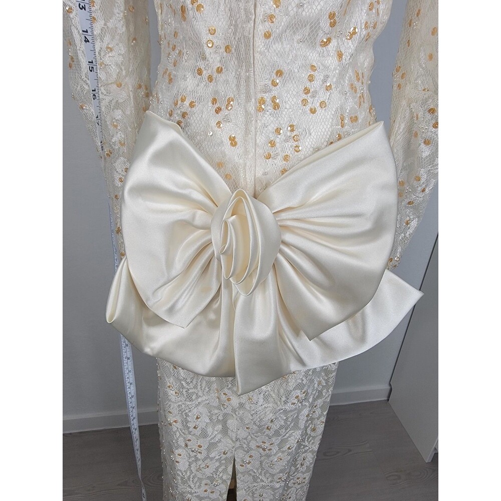 Nina Bellucci Beaded Lace Wedding Gown Ivory Open Back Bow Dress Sz 10 (Sm/Med) - Picture 8 of 16
